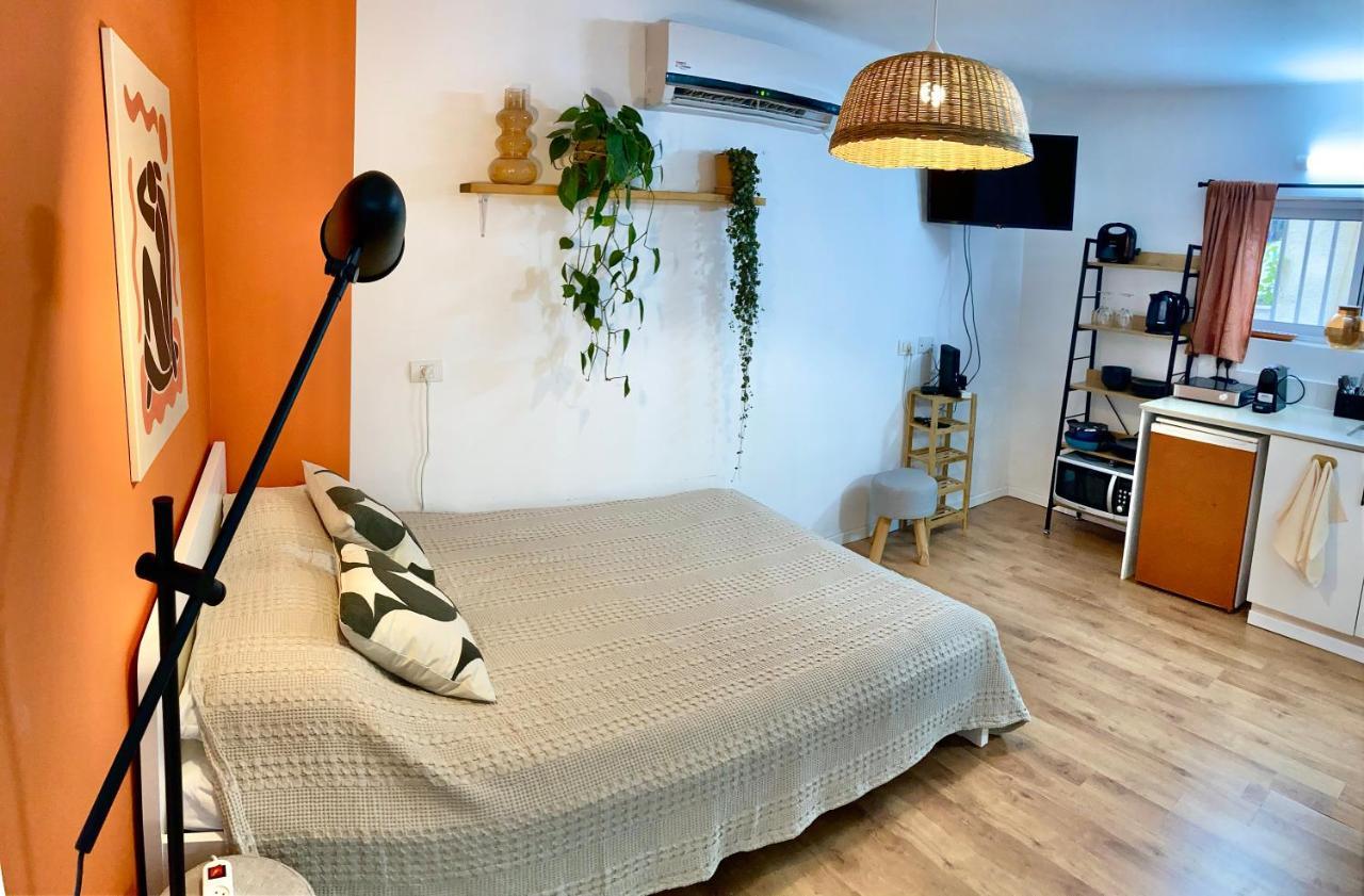 Apartamento Dotan's Boutique - By The Beach! Tel Aviv