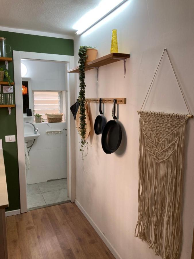 Dotan's Boutique - By The Beach! Apartment Tel Aviv