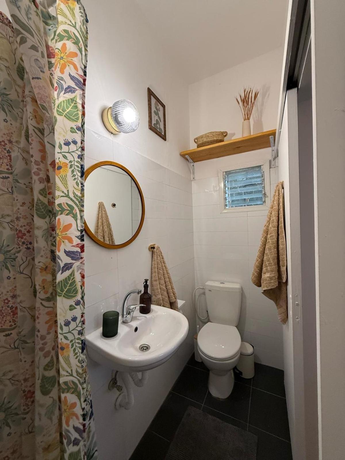 Dotan's Boutique - By The Beach! Apartment Tel Aviv