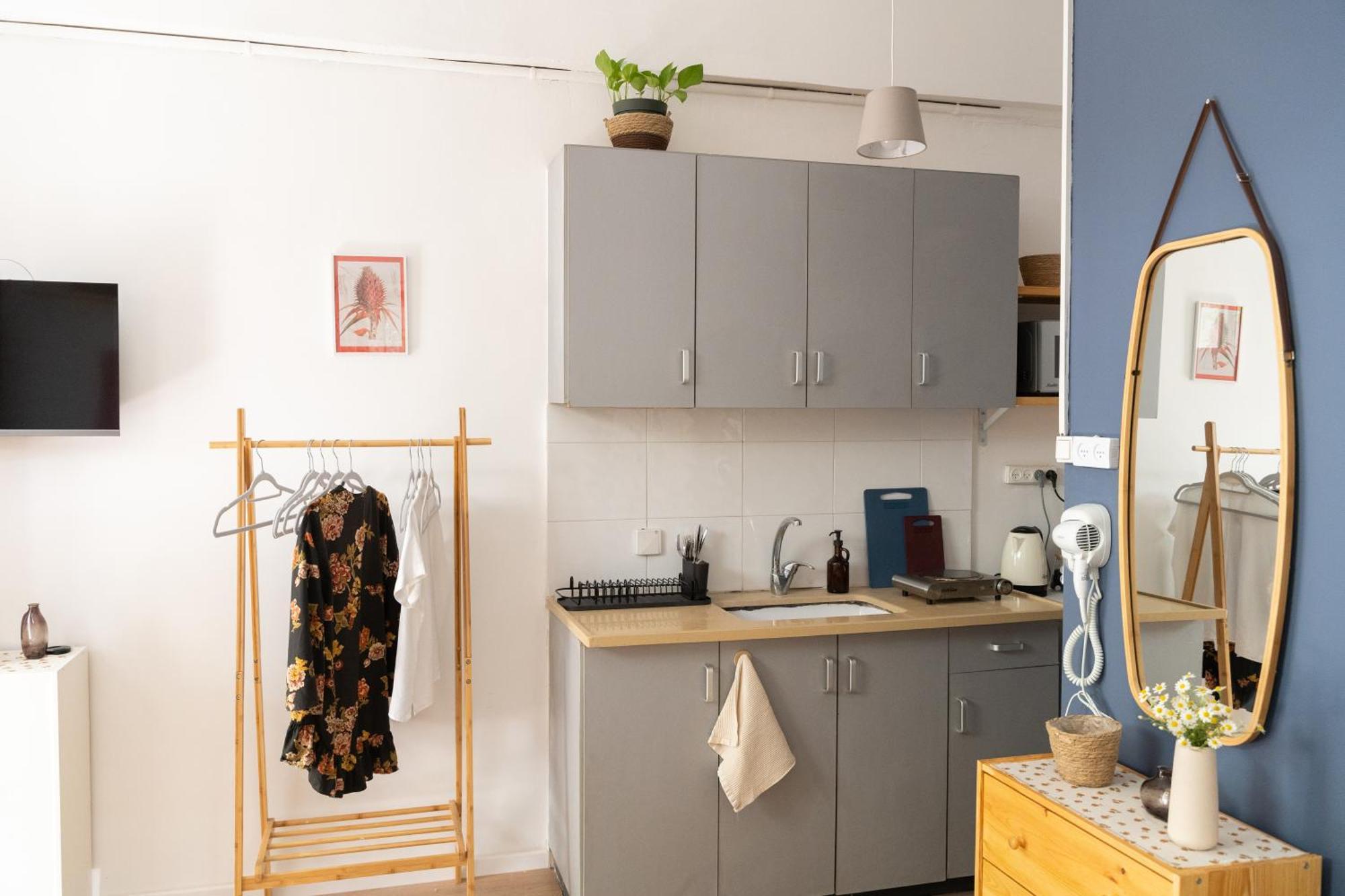 Dotan's Boutique - By The Beach! Apartment *