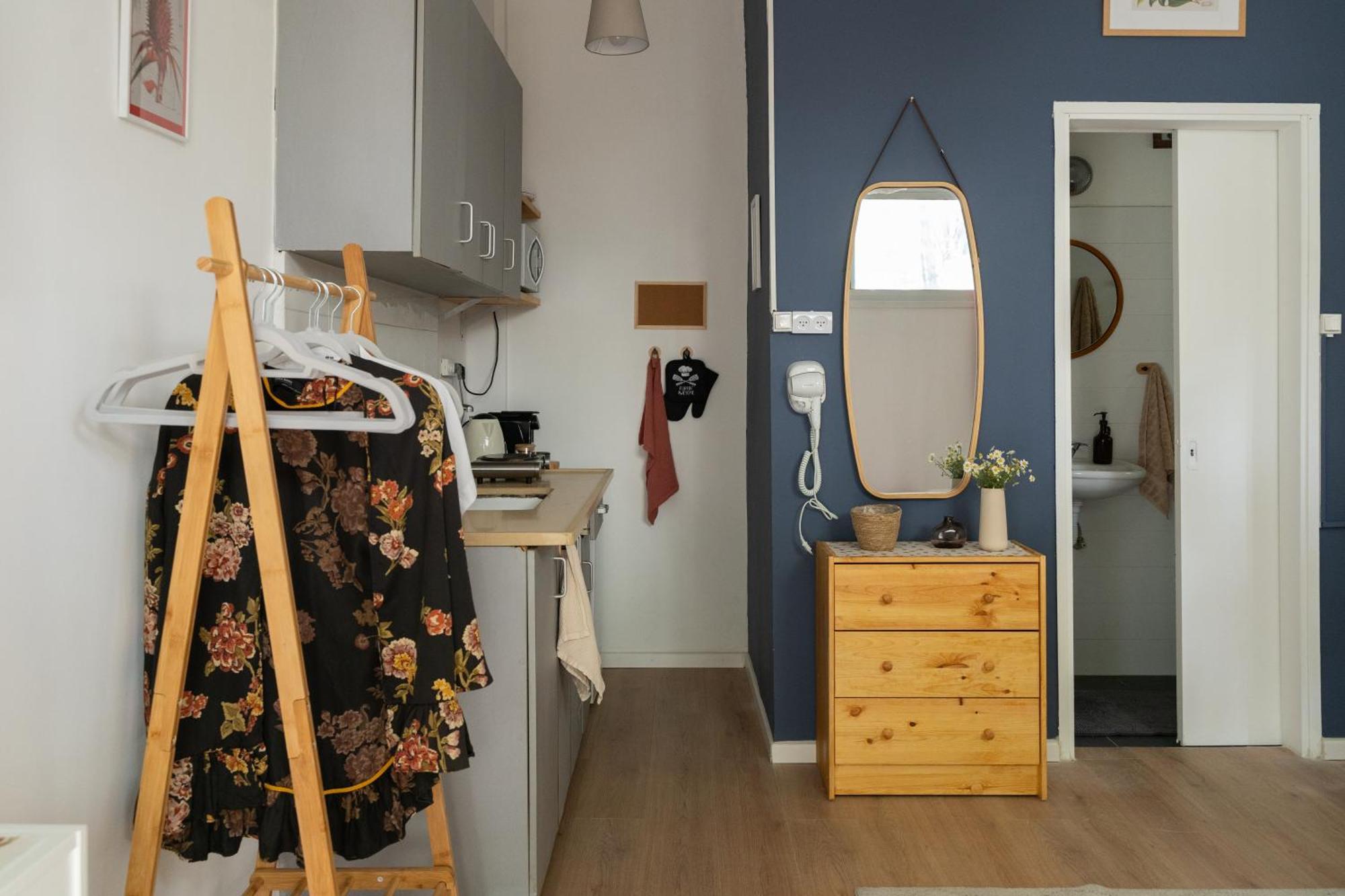 Dotan's Boutique - By The Beach! Apartment *